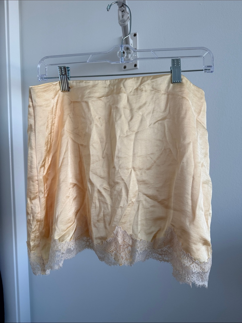 Abercrombie and Fitch butter yellow slip skort